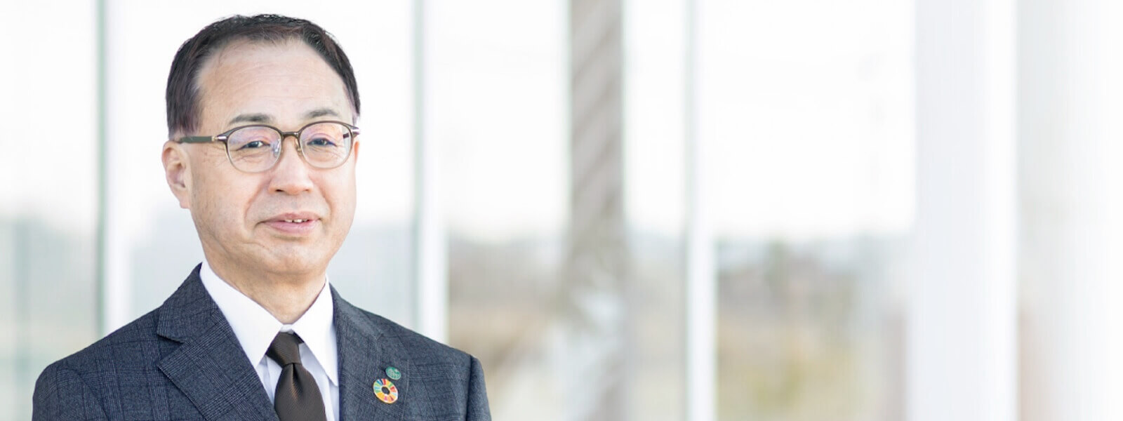 代表取締役会長　榊原 栄一