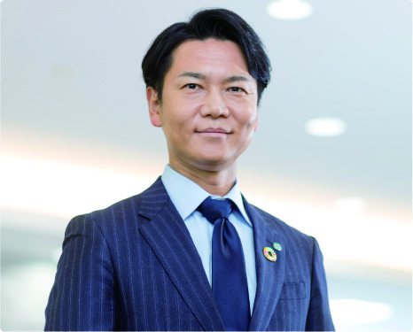 代表取締役社長　Katsunori Sugiura